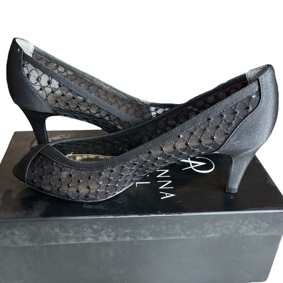 Adrianna Papell Zandra Size 8 Black Embellished Mesh Peep Toe Pump Heels - Picture 5 of 7
